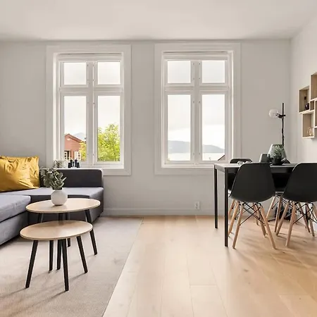 Dinbnb I Views & Street Parking In Sandviken Apartamento Bergen