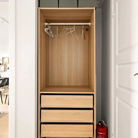 Dinbnb I Views & Street Parking In Sandviken Берген
