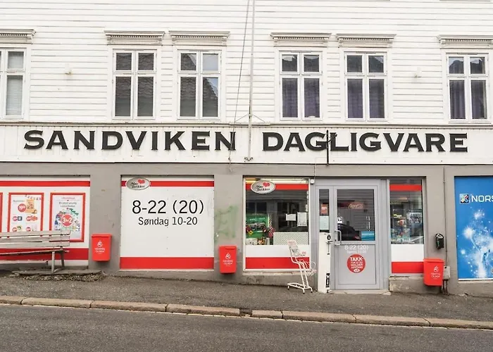 Апартаменты Dinbnb I Views & Street Parking In Sandviken