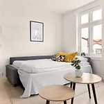 Dinbnb I Views & Street Parking In Sandviken Bergen